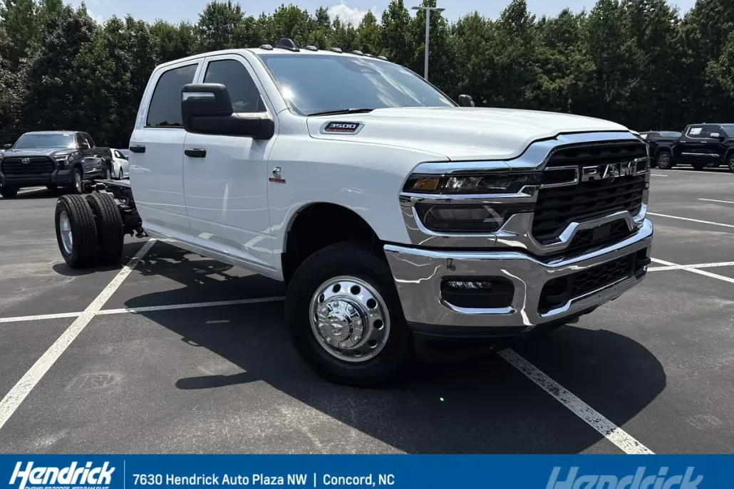 2025 Ram 3500 photo 1
