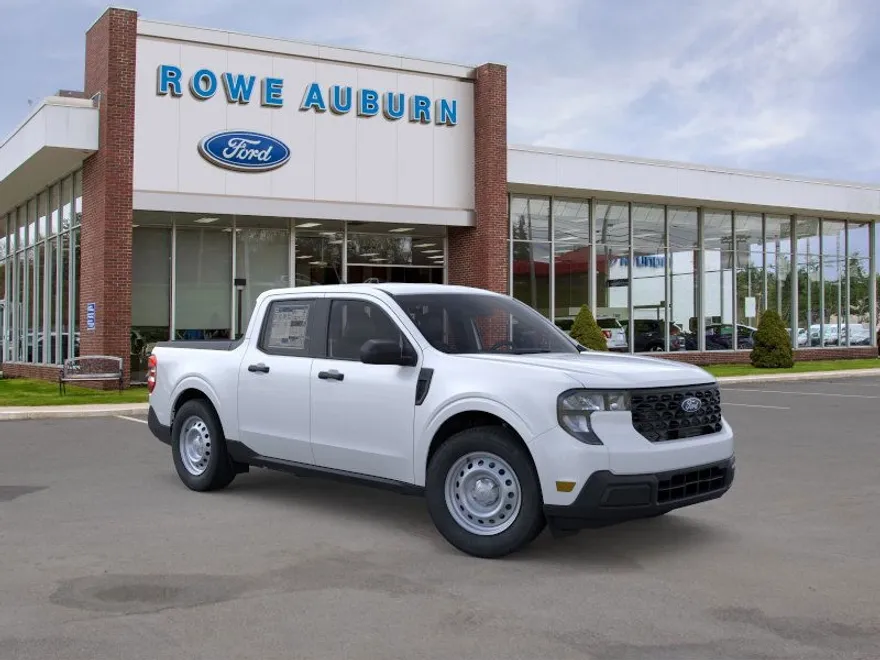 2025 Ford Maverick XL photo 1