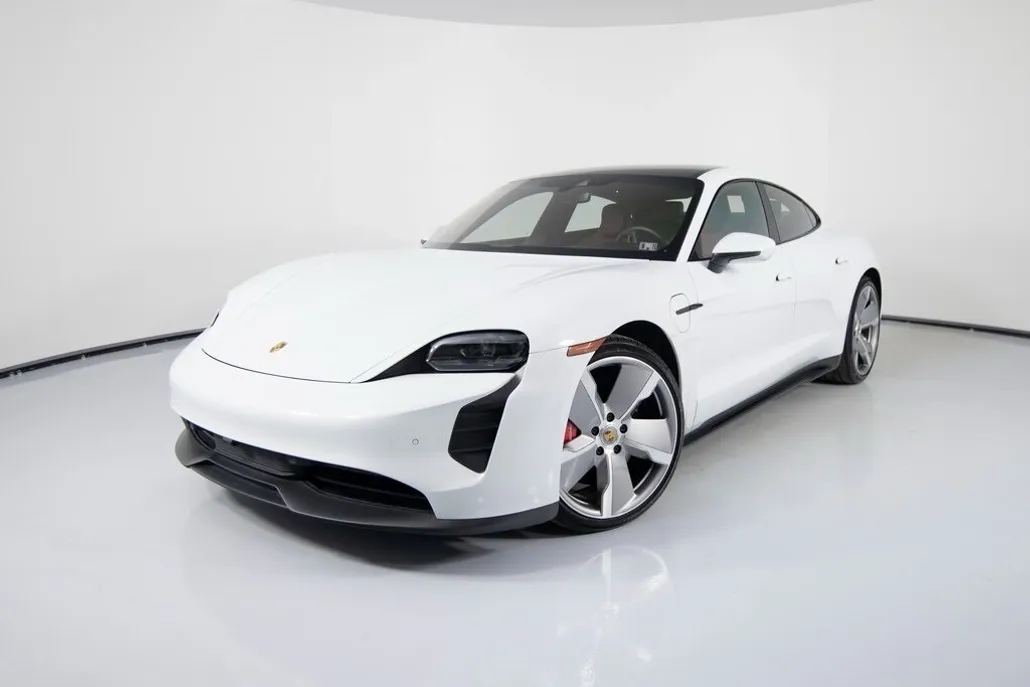 2023 Porsche Taycan GTS photo 1