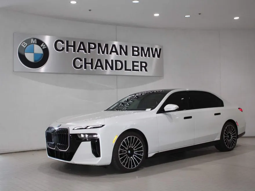 2025 Bmw 740i photo 1