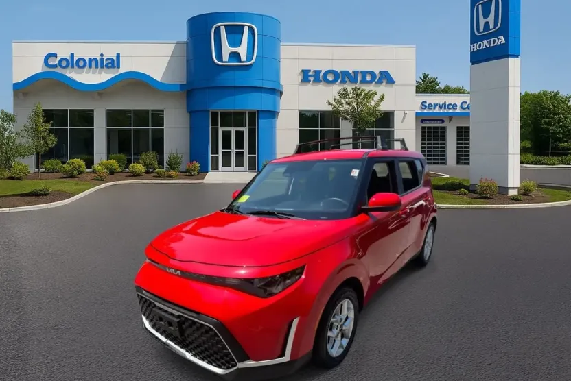 2023 Kia Soul LX photo 1