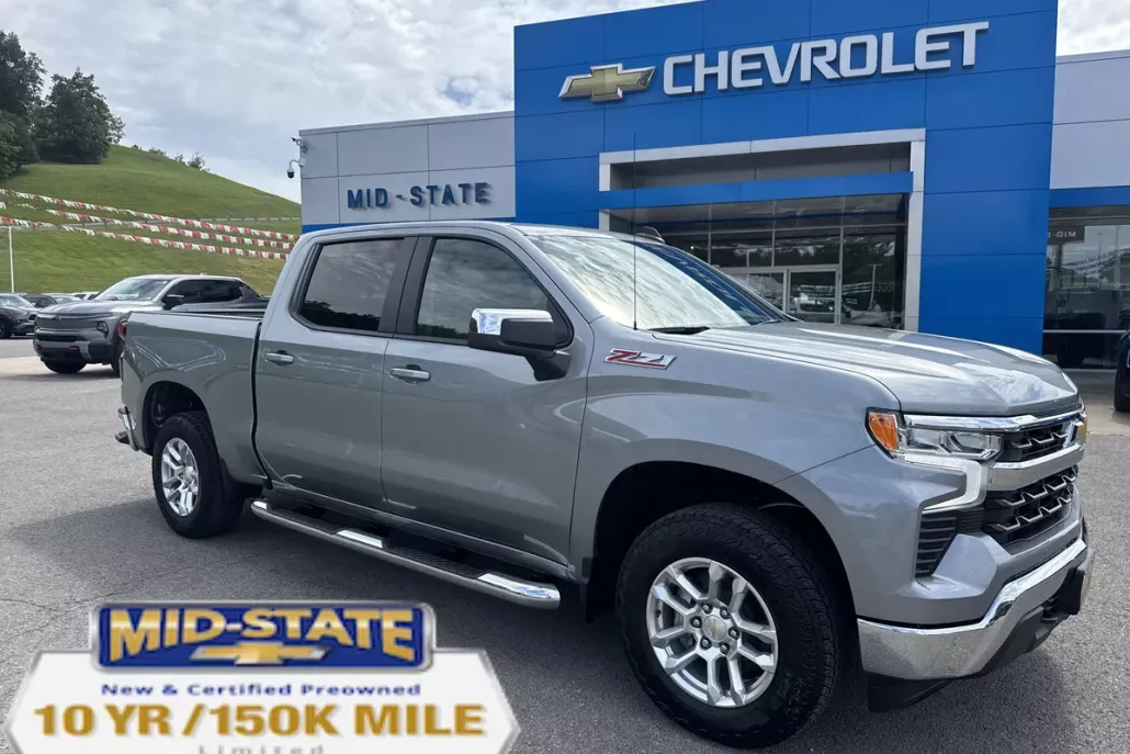 2026 Chevrolet Silverado 1500 LT photo 1