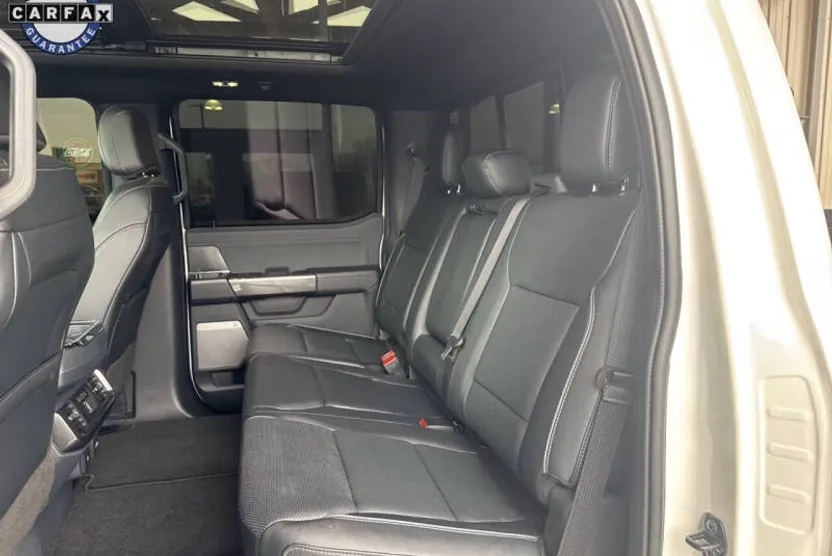 2023 Ford F-150 Lariat photo 1