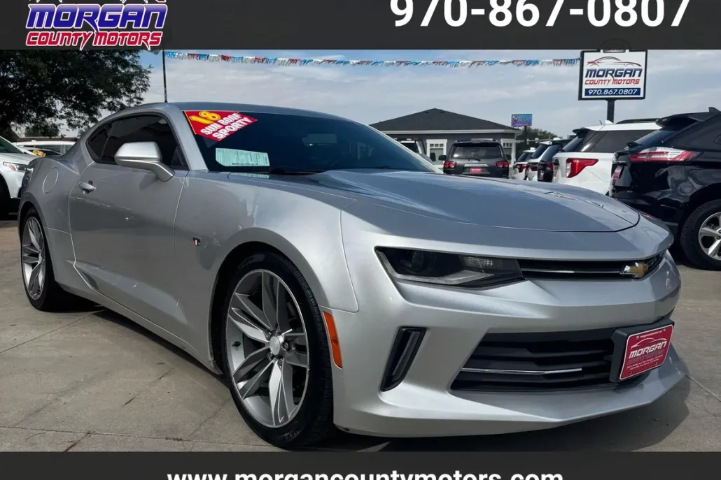 2018 Chevrolet Camaro 1LT photo 1