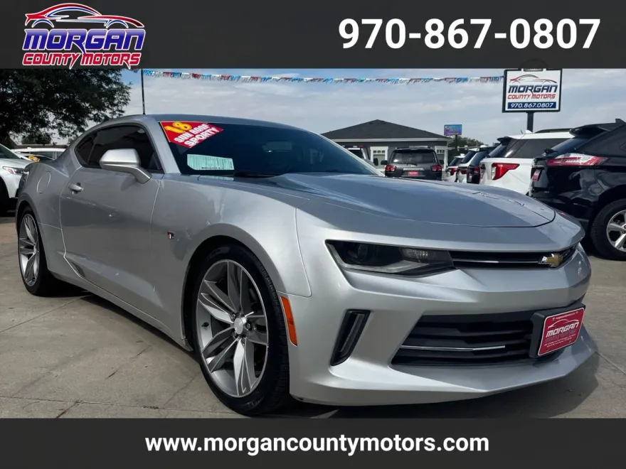 2018 Chevrolet Camaro 1LT photo 1
