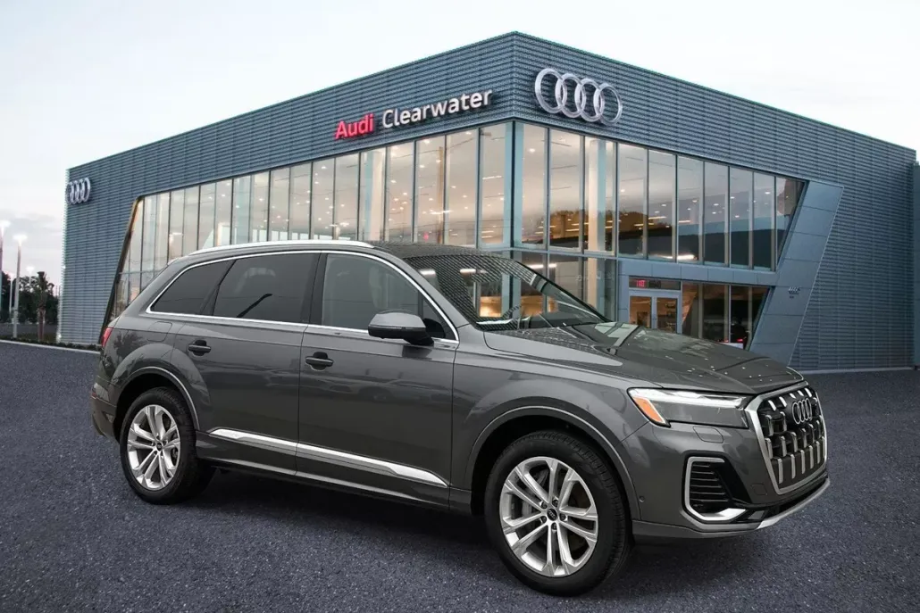 2025 Audi Q7 45 Premium photo 1