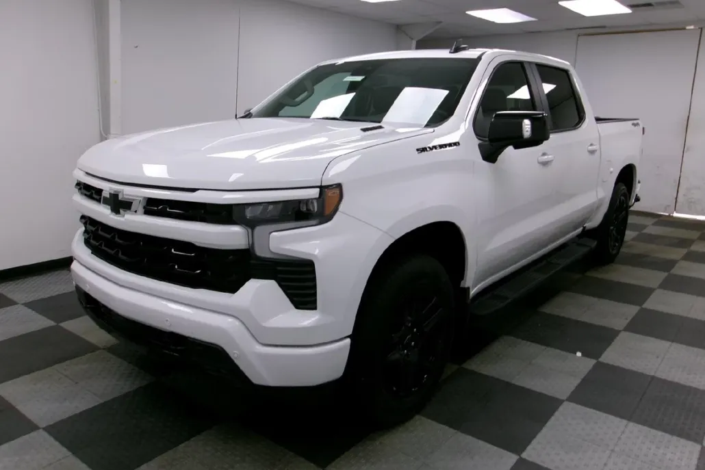 2025 Chevrolet Silverado 1500 RST photo 1