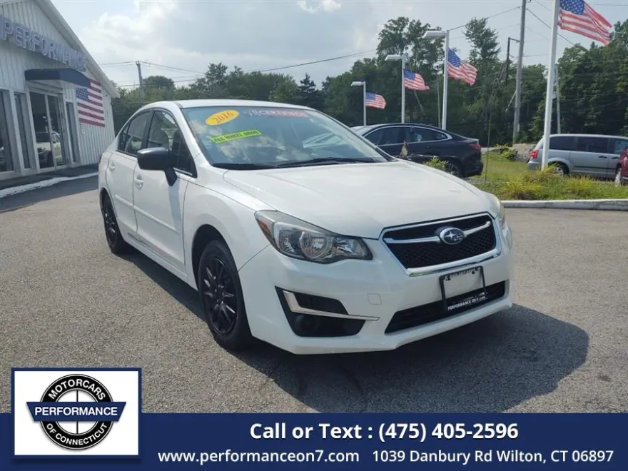 2016 Subaru Impreza 2.0i photo 1