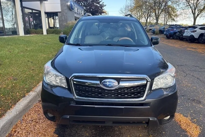 2014 Subaru Forester 2.5i Touring photo 1