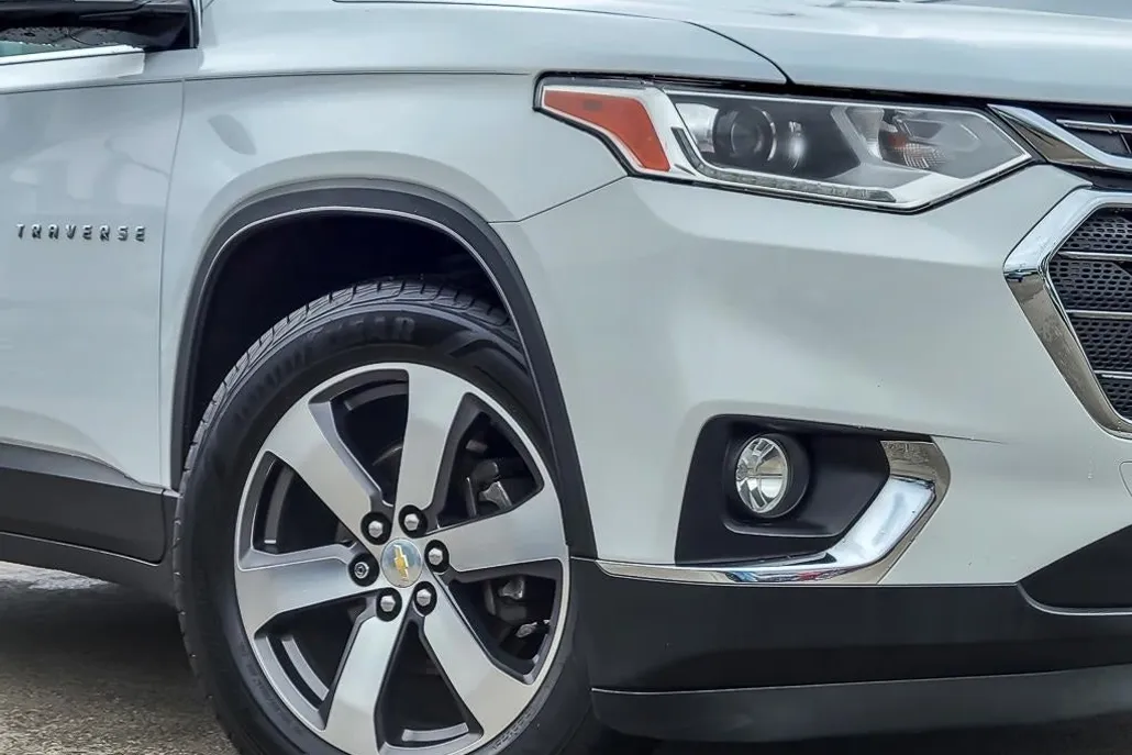 2019 Chevrolet Traverse 3LT photo 1