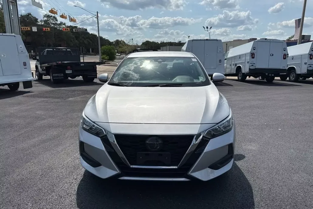 2022 Nissan Sentra S photo 1