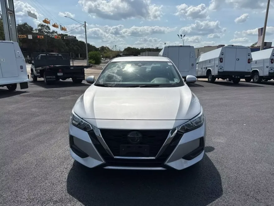 2022 Nissan Sentra S photo 1
