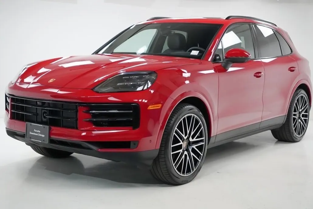 2025 Porsche Cayenne Base photo 1