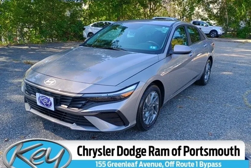 2025 Hyundai Elantra Hybrid Blue photo 1