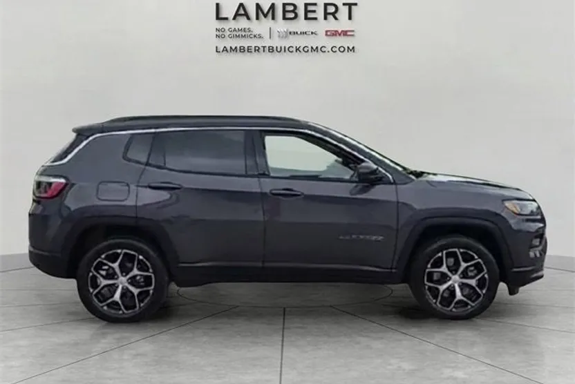 2024 Jeep Compass Limited photo 1