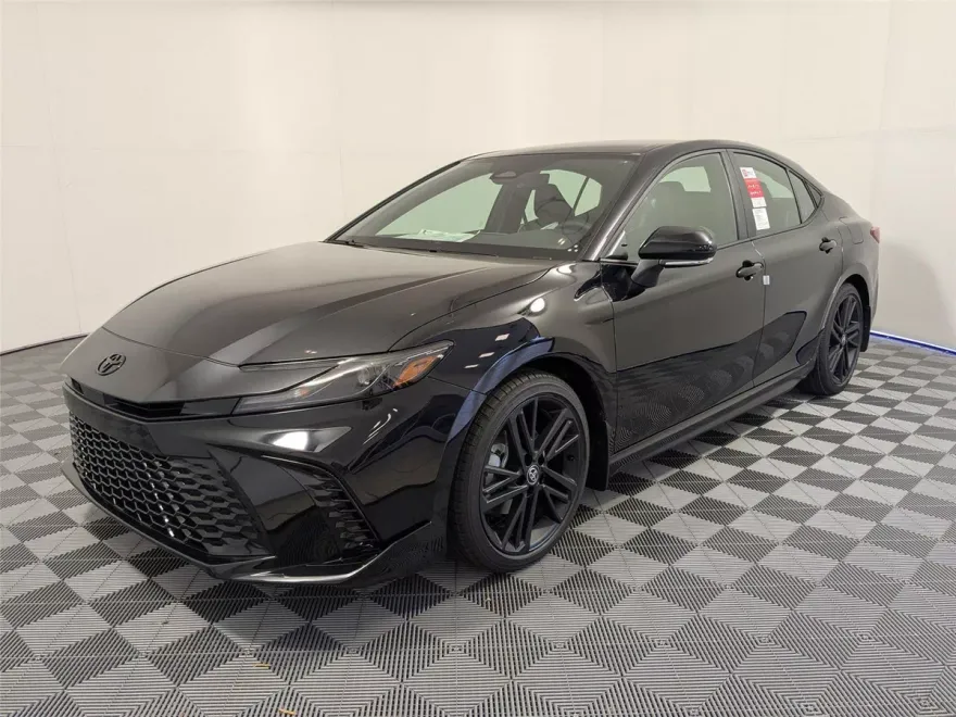 2026 Toyota Camry photo 1