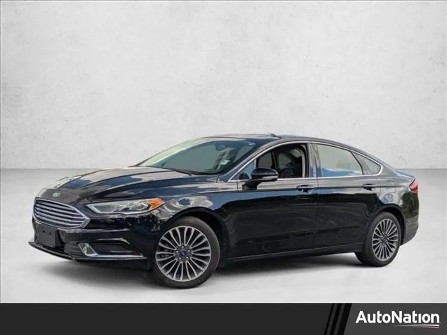 2018 Ford Fusion SE photo 1