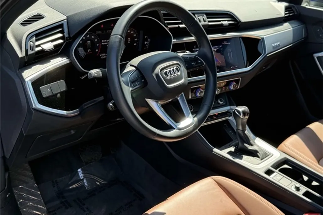 2022 Audi Q3 Premium S line photo 1