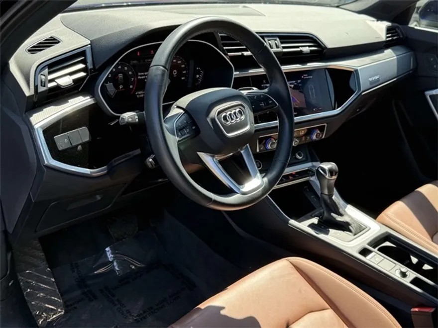 2022 Audi Q3 Premium S line photo 1