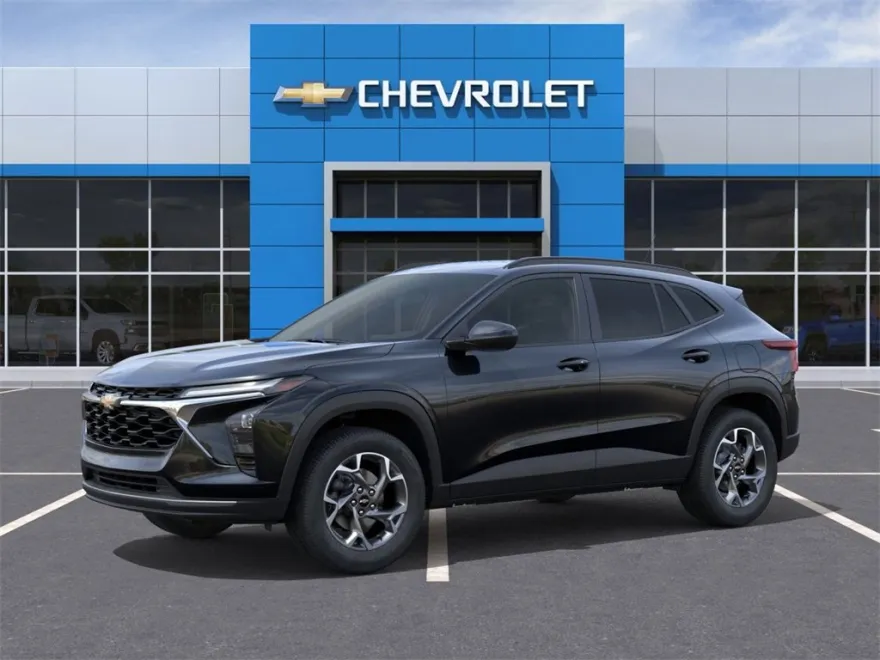 2025 Chevrolet Trax LT photo 1