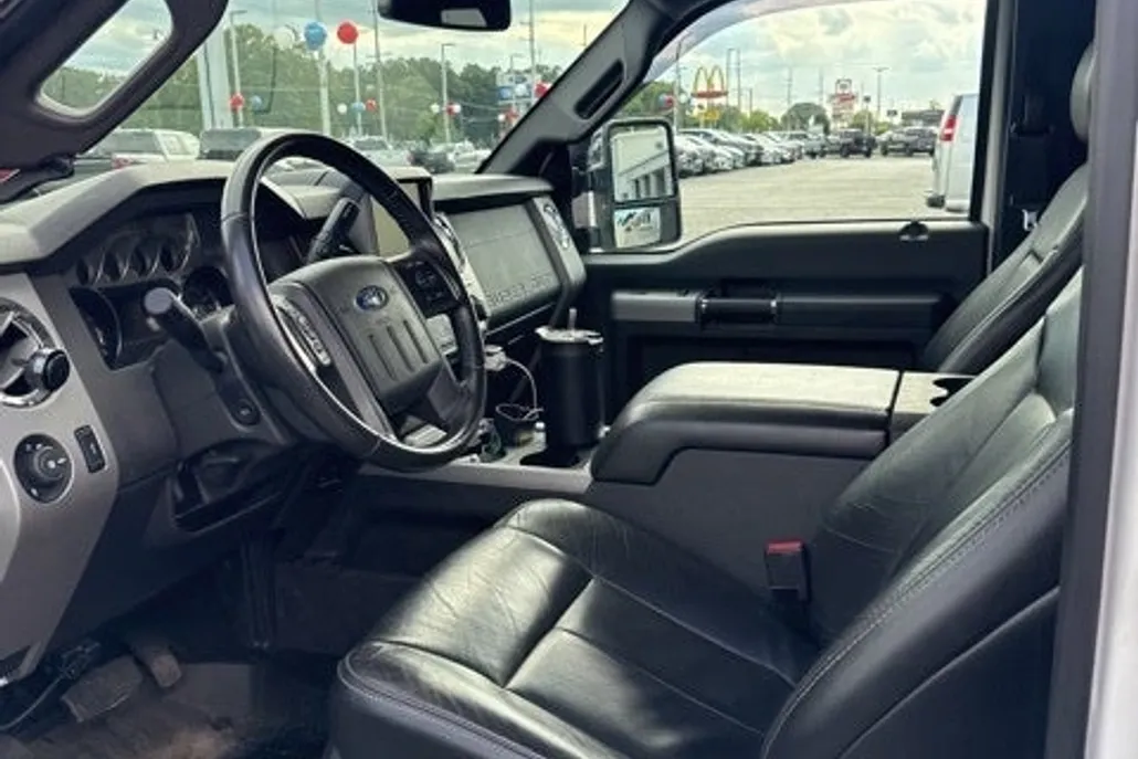 2013 Ford F-250 photo 1