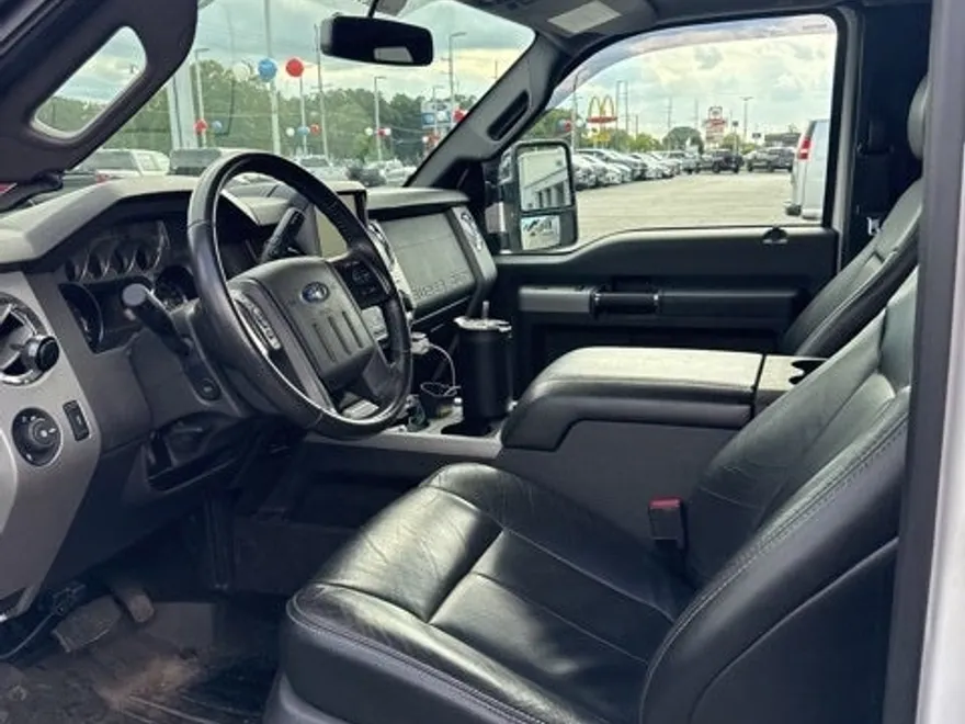 2013 Ford F-250 photo 1