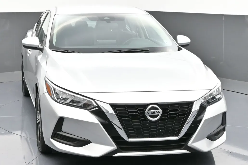 2022 Nissan Sentra SV photo 1