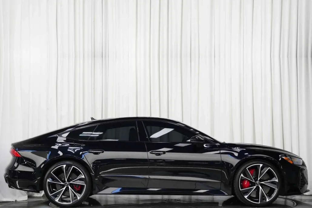 2023 Audi RS 7 Base photo 1