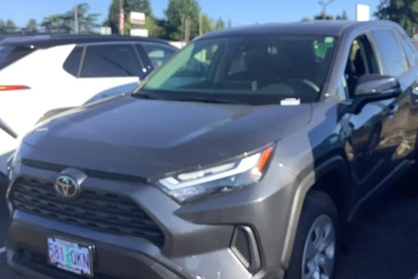 2025 Toyota RAV4 LE photo 1