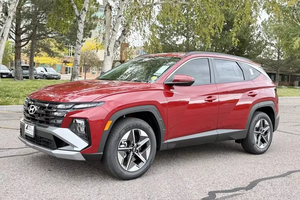 2026 Hyundai Tucson Hybrid SEL Convenience photo 1