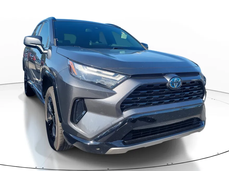 2023 Toyota RAV4 Hybrid SE photo 1