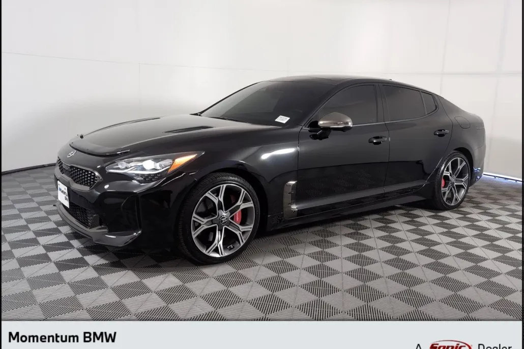 2023 Kia Stinger GT2 photo 1