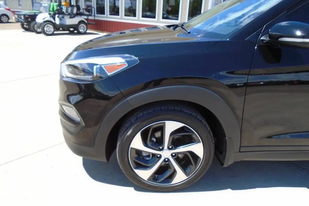 2016 Hyundai Tucson Limited photo 1