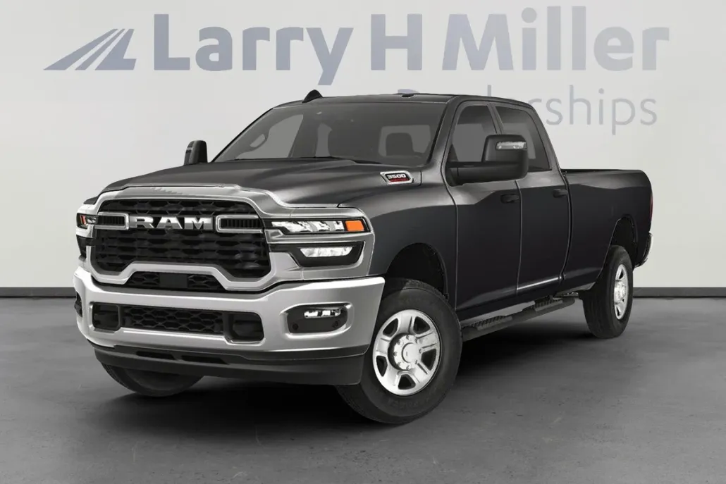 2025 Ram 3500 Tradesman photo 1