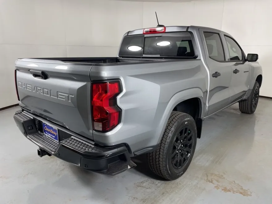2026 Chevrolet Colorado Work Truck photo 1