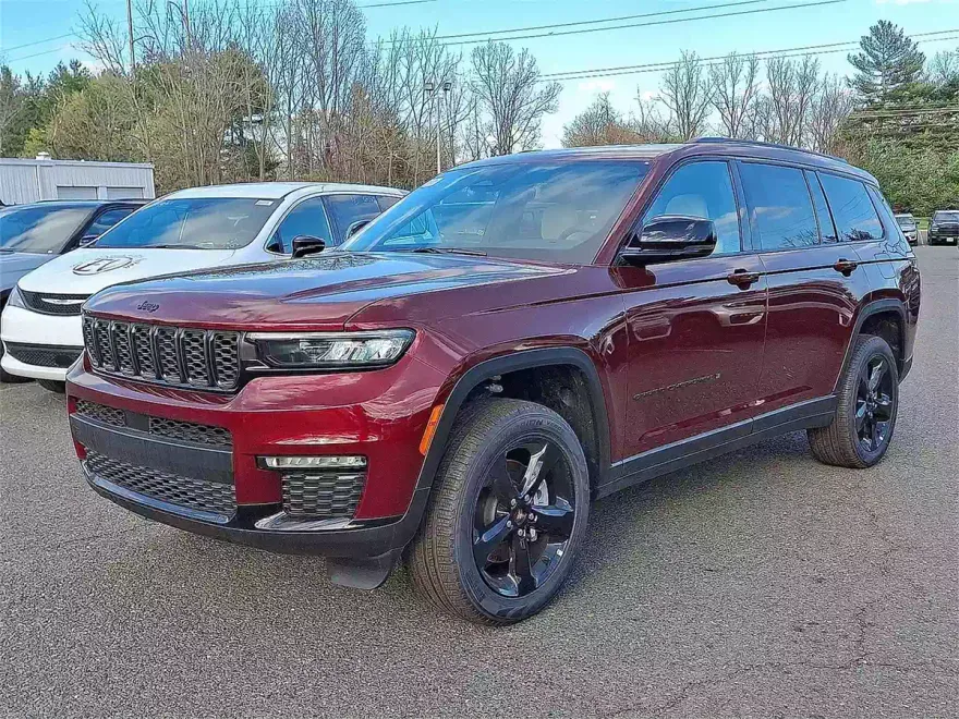 2025 Jeep Grand Cherokee Limited photo 1