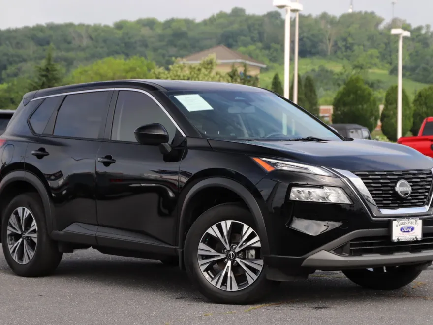 2023 Nissan Rogue SV photo 1