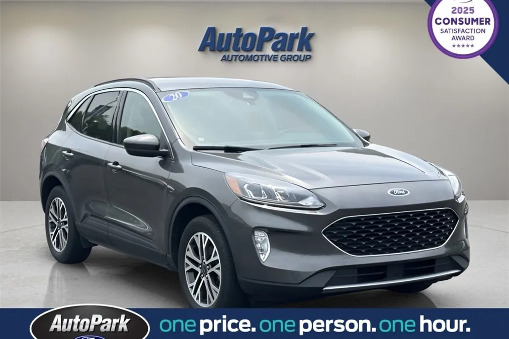 2020 Ford Escape SEL photo 1