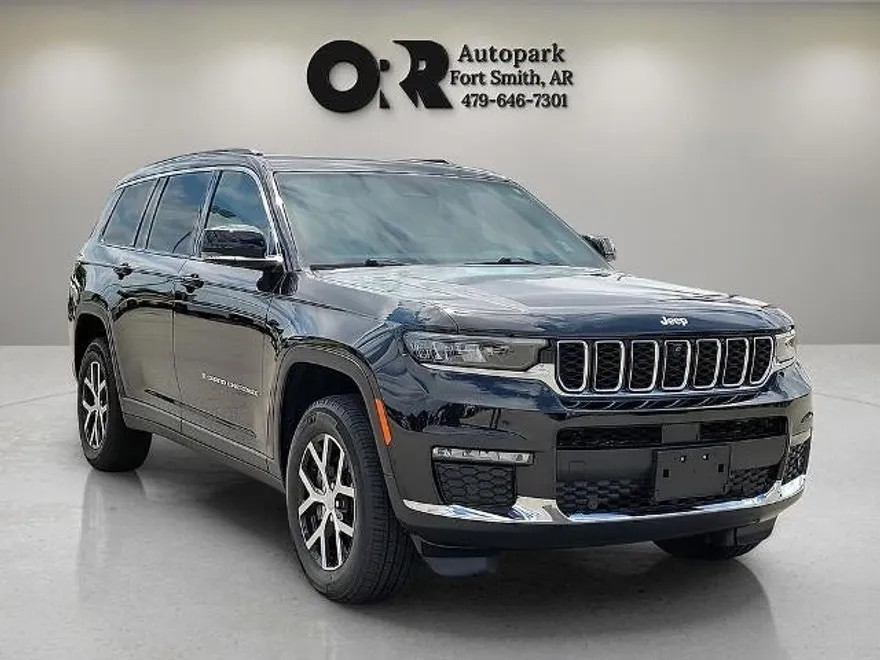 2024 Jeep Grand Cherokee Limited photo 1