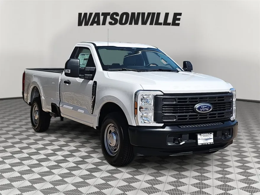 2025 Ford F-250 XL photo 1