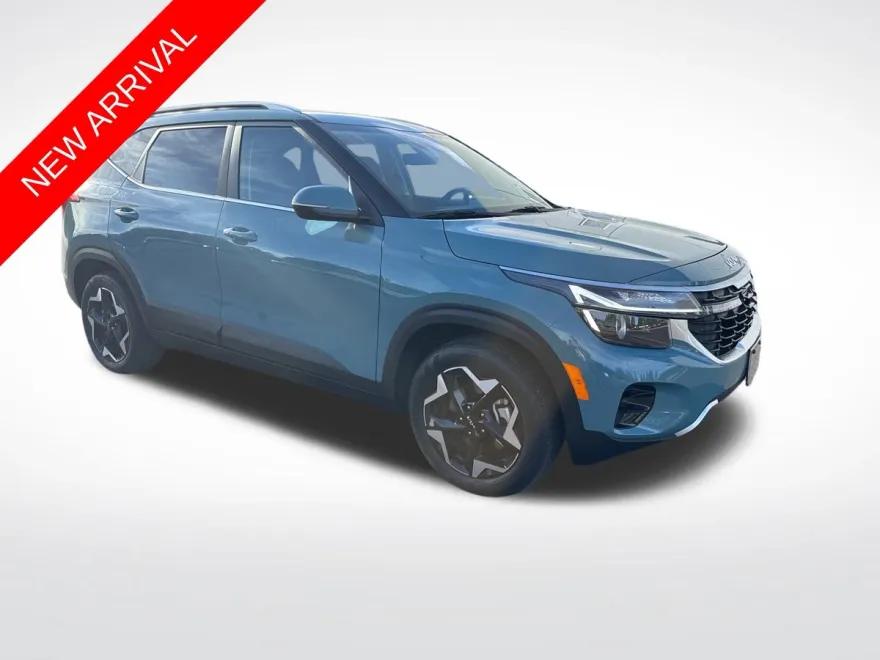 2024 Kia Seltos EX photo 1