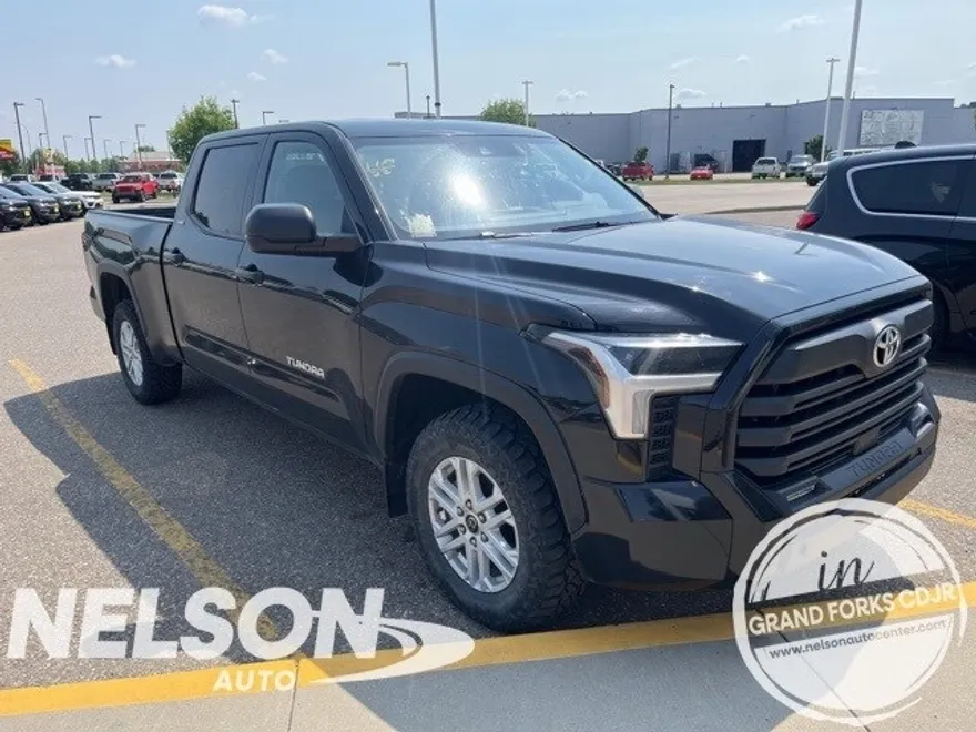 2023 Toyota Tundra SR5 CrewMax photo 1