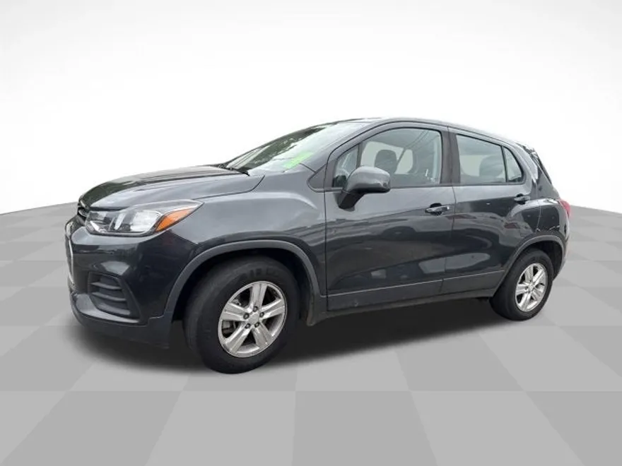 2019 Chevrolet Trax LS photo 1