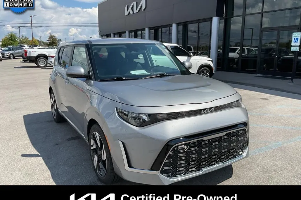 2023 Kia Soul GT-Line photo 1