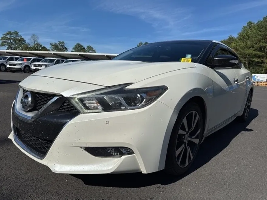 2017 Nissan Maxima SL photo 1