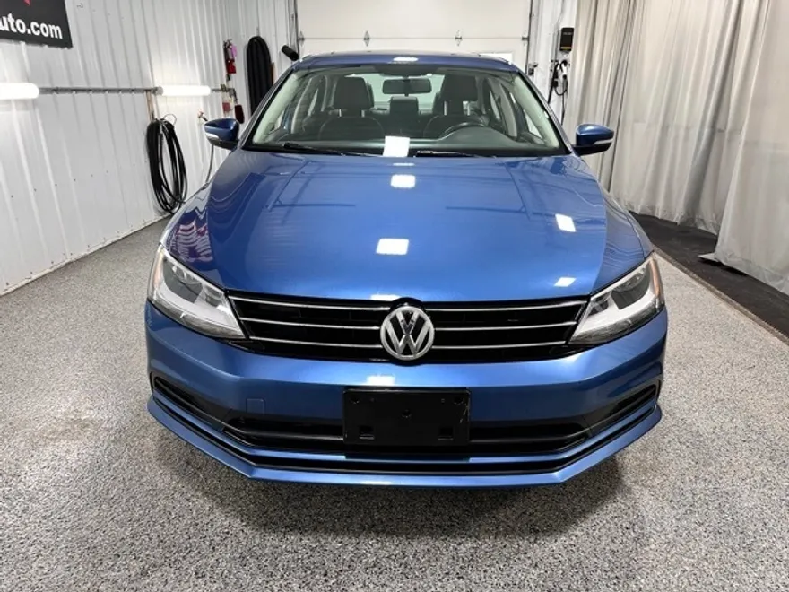 2016 Volkswagen Jetta 1.4T SE photo 1
