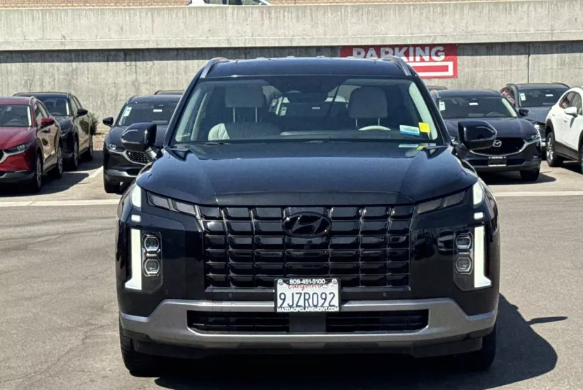2024 Hyundai Palisade Limited photo 1