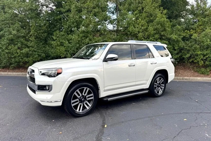 2015 Toyota 4Runner Limited 4WD V6 photo 1