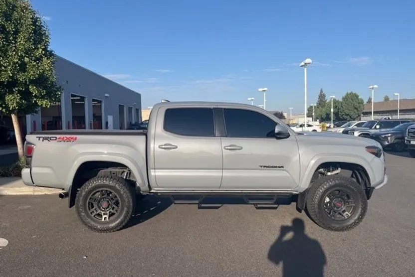 2021 Toyota Tacoma TRD Sport V6 photo 1