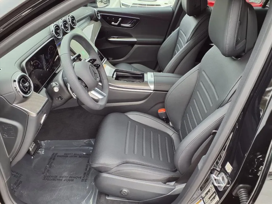 2026 Mercedes Benz GLC 300 photo 1